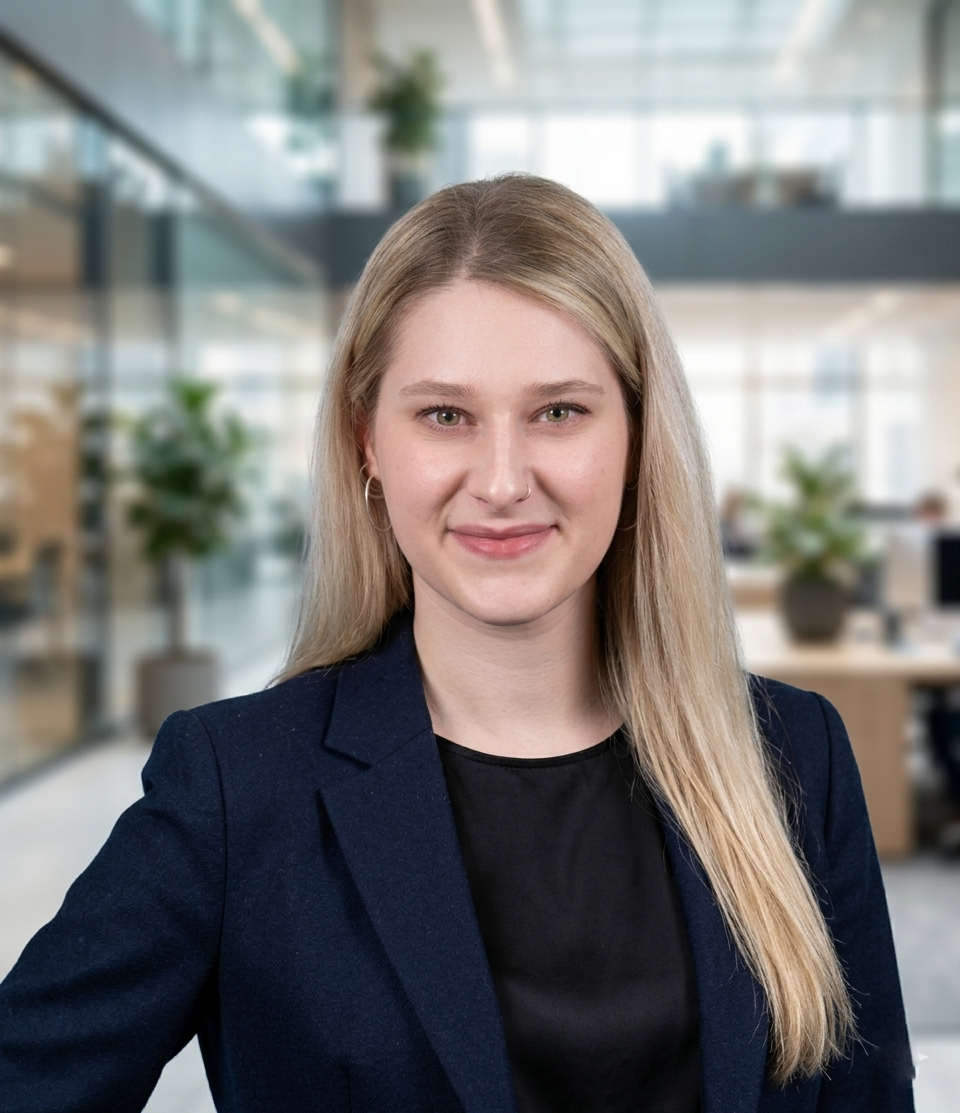 Portrait of Elena Valassa, registered dietitian